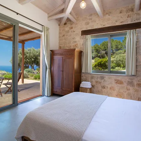 Mirtes With Breathtaking Sea View,close To Porto Katsiki And Egremni *