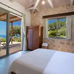 Mirtes With Breathtaking Sea View,close To Porto Katsiki And Egremni *