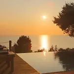 Mirtes With Breathtaking Sea View,close To Porto Katsiki And Egremni Villa Pondi