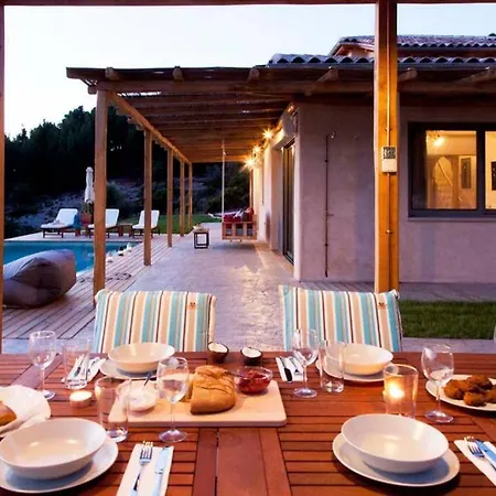 Villa Mirtes With Breathtaking Sea View,close To Porto Katsiki And Egremni