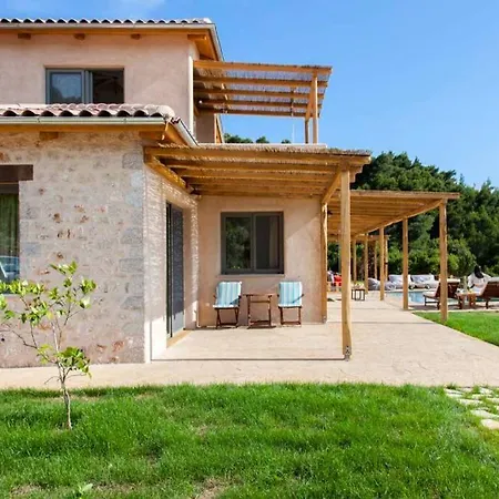 Mirtes With Breathtaking Sea View,close To Porto Katsiki And Egremni فيلة Pondi
