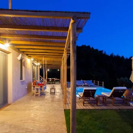 Mirtes With Breathtaking Sea View,close To Porto Katsiki And Egremni Pondi