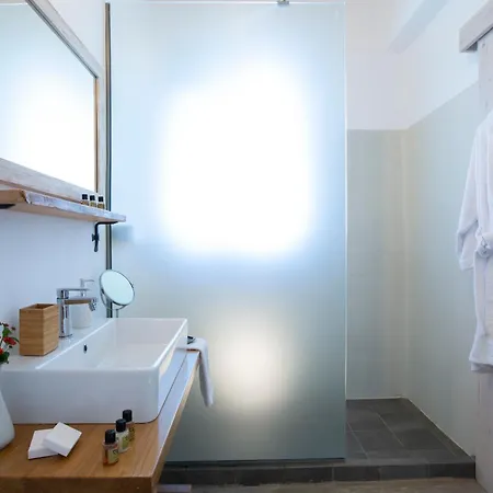 Mirtes With Breathtaking Sea View,close To Porto Katsiki And Egremni Villa Pondi