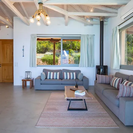 Villa Mirtes With Breathtaking Sea View,close To Porto Katsiki And Egremni Pondi