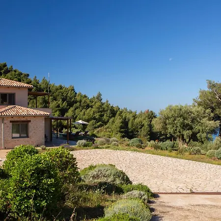 Mirtes With Breathtaking Sea View,close To Porto Katsiki And Egremni Pondi
