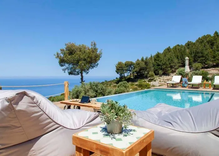 Villa Mirtes With Breathtaking Sea View,close To Porto Katsiki And Egremni