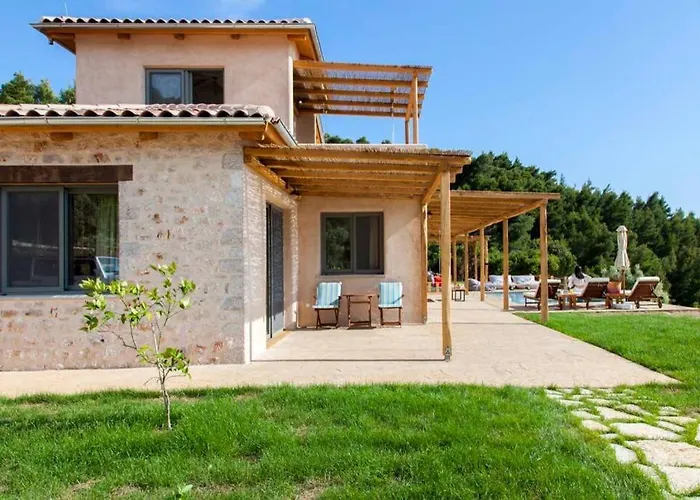 Mirtes With Breathtaking Sea View,close To Porto Katsiki And Egremni Villa Pondi