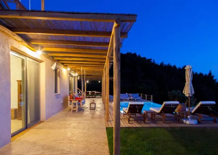 Mirtes With Breathtaking Sea View,close To Porto Katsiki And Egremni Pondi