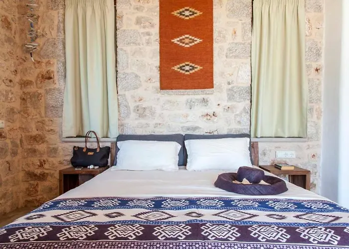 Villa Mirtes With Breathtaking Sea View,close To Porto Katsiki And Egremni