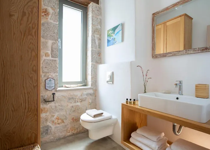 Mirtes With Breathtaking Sea View,close To Porto Katsiki And Egremni Pondi