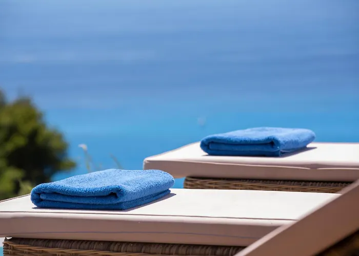 Villa Mirtes With Breathtaking Sea View,close To Porto Katsiki And Egremni *