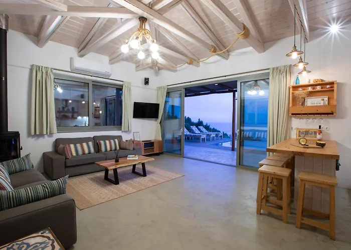 Villa Mirtes With Breathtaking Sea View,close To Porto Katsiki And Egremni