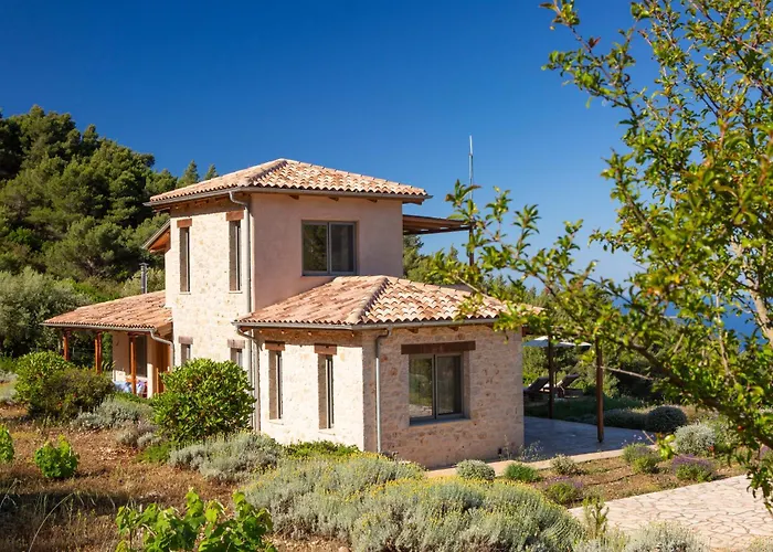 Villa Mirtes With Breathtaking Sea View,close To Porto Katsiki And Egremni Pondi