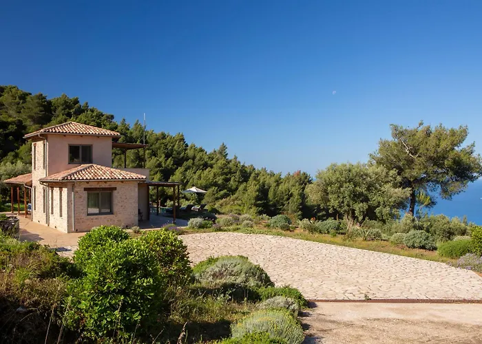 Mirtes With Breathtaking Sea View,close To Porto Katsiki And Egremni Pondi